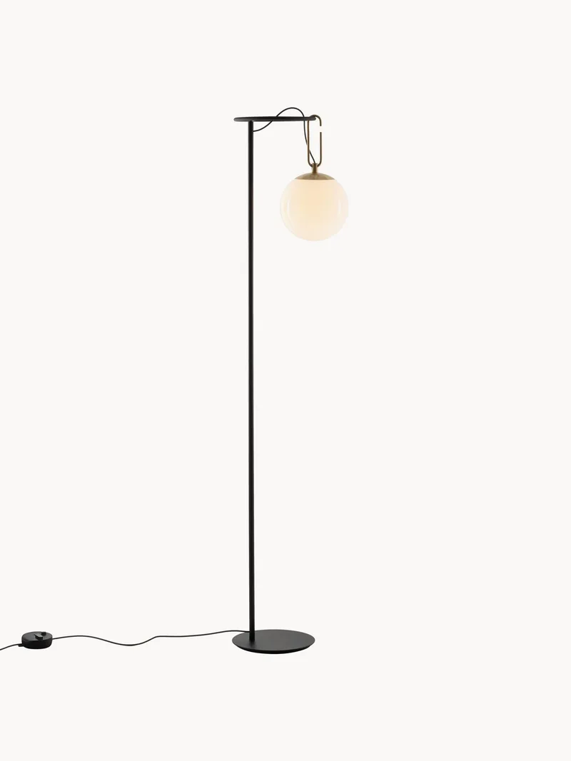 Grote leeslamp nh, mondgeblazen by Artemide – product photo