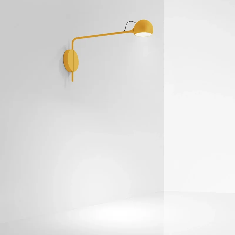 IXA wandlamp Yellow - Artemide - Woonkamer - Designer - Metaal - Met lampenkap von Artemide – Produktfoto