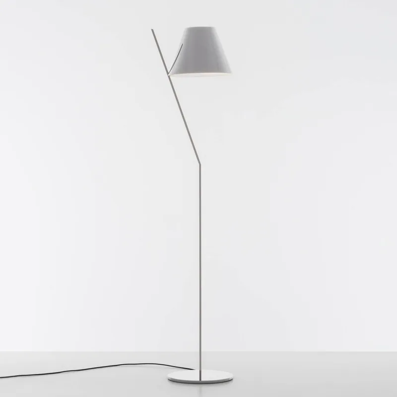 La Petite F Vloerlamp White - Artemide - Woonkamer - Designer - Kunststof - Met lampenkap von Artemide – Produktfoto
