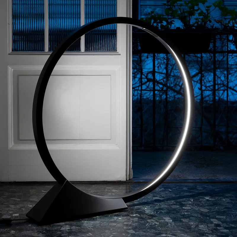 O Außen Stehleuchte APP Black van Artemide – productfoto