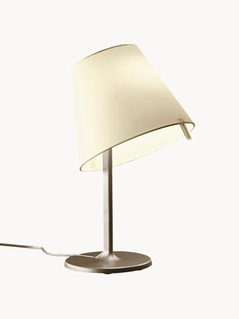Bordslampa Melampo från Artemide – produktbild