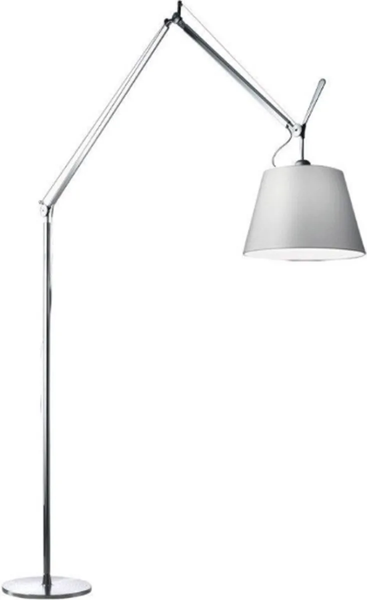 Tolomeo Mega vloerlamp schakelaar aluminium/Ø 32 cm satijngrijs by Artemide in Satijn – product photo