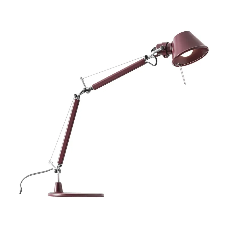 Tolomeo micro Tischleuchte Rubinrot von Artemide – Produktfoto