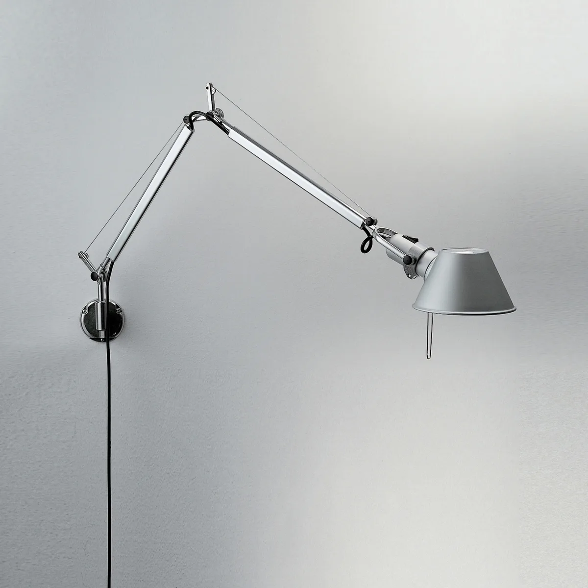 Wandleuchte mit Ausleger Tolomeo - Metall - Aluminium - Designer Michele de Lucchi von Artemide – Produktfoto