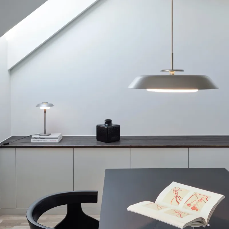 Horisont bordlampa H365 metallic champagne van Belid – productfoto