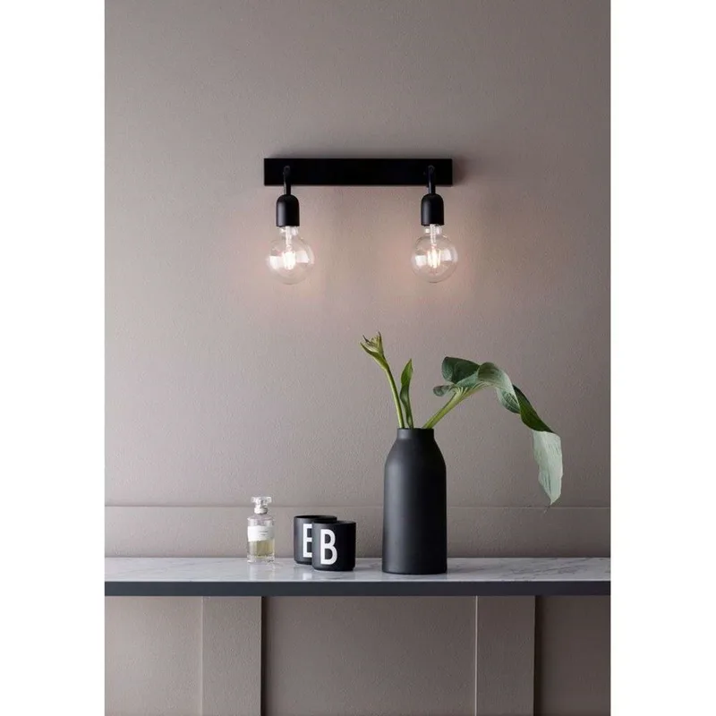 Regal 2 Wandlamp Brushed Brass fra Belid – produktbillede