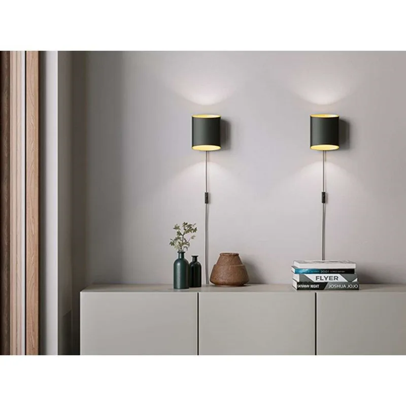 Sinne Wandlamp Black/Brass de Belid – photo du produit