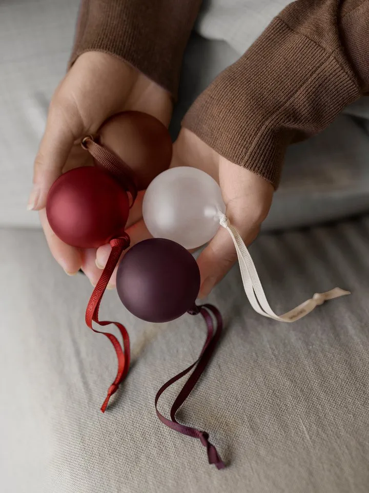 Christbaumschmuck -JUHLA- Weihnachtsschmuck 6er-Set: Elegantes Design & modernen Farben (6-tlg), Exklusiv, Handgefertigt, 6er-Set, Farbauswahl, Mattes Finish, Edel by Blomus in Brown – product photo 2 of 4