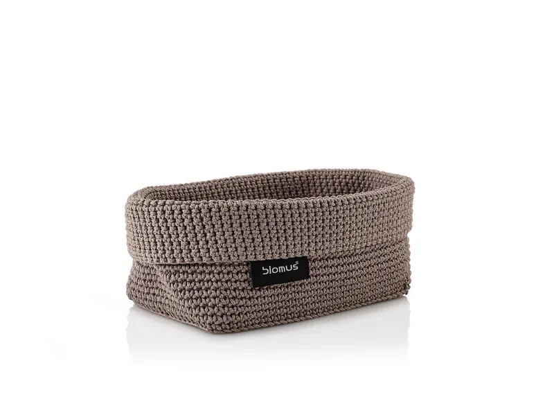 Häkelkorb -TELA- aus Kunstfaser, Korb für Aufbewahrung: Modernes Design, hochwertige Verarbeitung, exklusive Optik von Blomus in Braun – Produktfoto