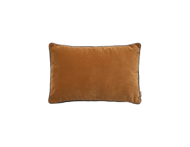 Kissenbezug blomus Kissenbezug für Kopfkissen oder Sofakissen Samt -VELVET- von Blomus in Beige – Produktfoto