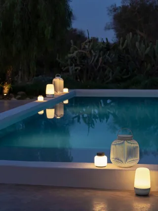 Lito Portable LED Buiten Lamp L Silk Gray by Blomus – product photo 4 of 4