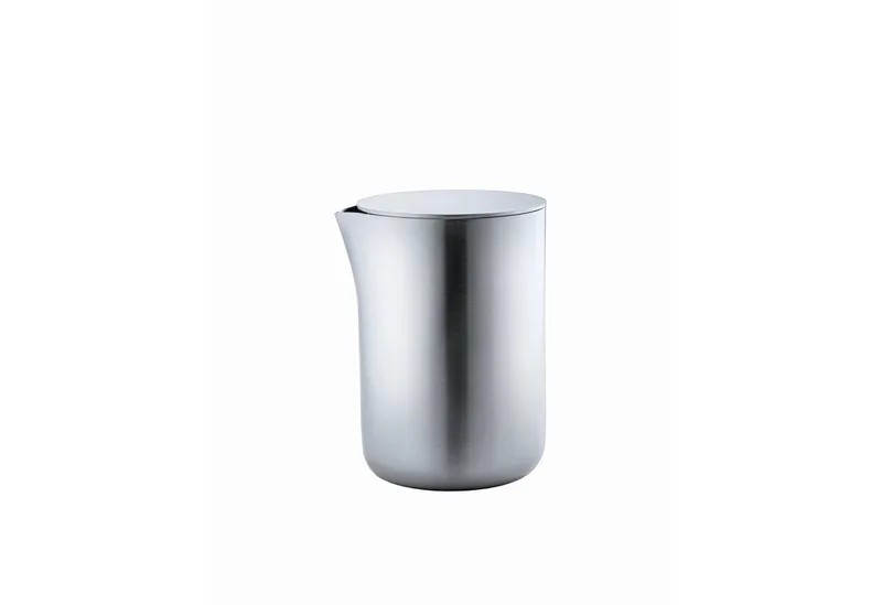Milchkännchen -BASIC- Edelstahl Milchkännchen: Mattiert & Zeitloses Design, 0.25 l, 250 ml, Zeitloses Design, Spülmaschinengeeignet, Hochwertig by Blomus in Silberfarben – product photo