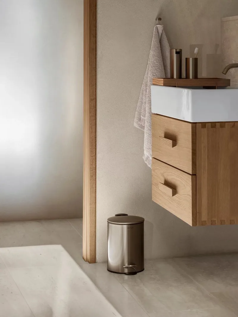 Modo Zeepdispenser Brass | Staal de Blomus en Goud – photo du produit
