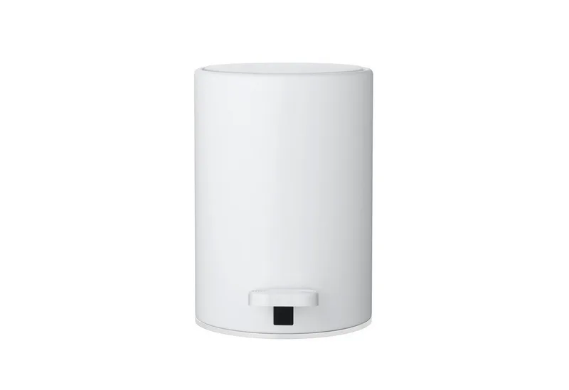 Mülleimer Treteimer -MODO- Abfalleimer, Pedaleimer: moderner Badezimmereimer, 3L Volumen, mit Henkel, Soft-Close System, Kohlefilter von Blomus in Weiß – Produktfoto
