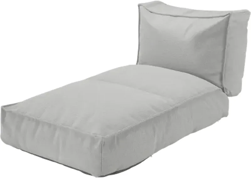 Outdoor Lounger Chair - Buiten Ligstoel - Stay - 1 Stuk von Blomus in Cloud Bouclé – Produktfoto