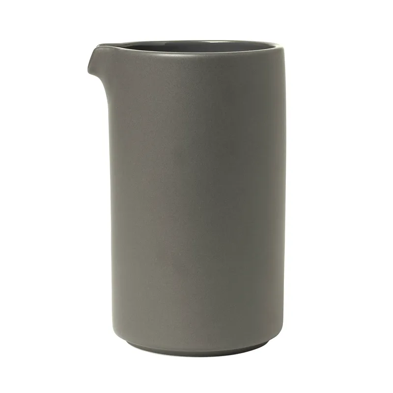 Pilar Karaffe 0,5 L Pewter von Blomus – Produktfoto