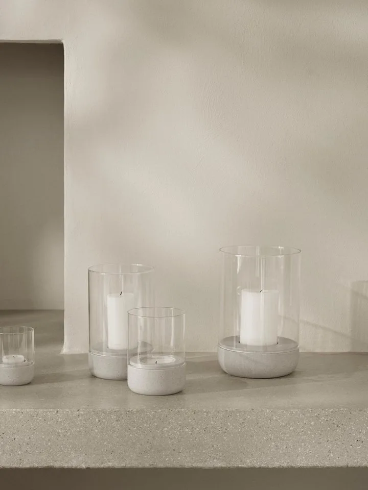 Windlicht -CALMA- Glas Kerzenhalter, Stimmungslicht: modernes Deko-Design (1 St), Exklusive Betonoptik, Handgefertigt, Verschiedene Größen & Farben by Blomus in Grey – product photo 3 of 5