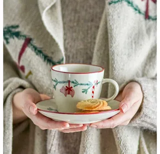 Becher Bloomingville Becher YULE Weihnachtsbecher Weiß von Bloomingville – Produktfoto 2 von 2