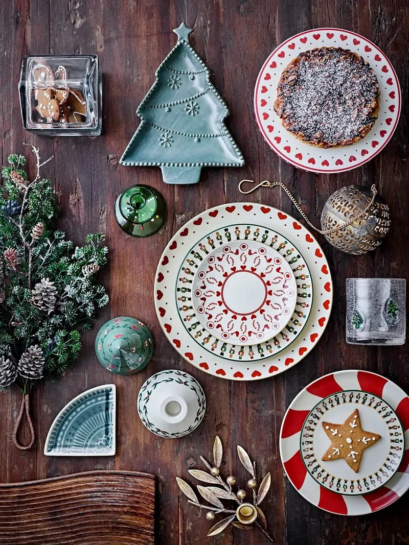 Bord aardewerk groen Jolly 20cm de Bloomingville en [gid://shopify/Metaobject/303100625231,gid://shopify/Metaobject/363996709199] – photo du produit