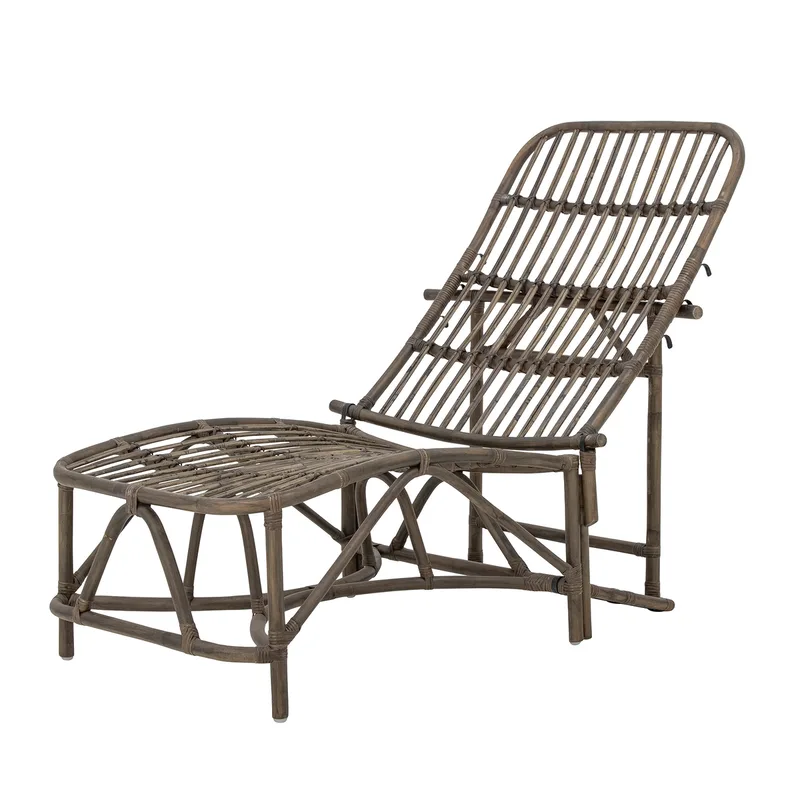 Dione Liegestuhl, mit verstellbarer Rückenlehne, faltbar - braunes Rattan für Outdoor von Bloomingville – Produktfoto