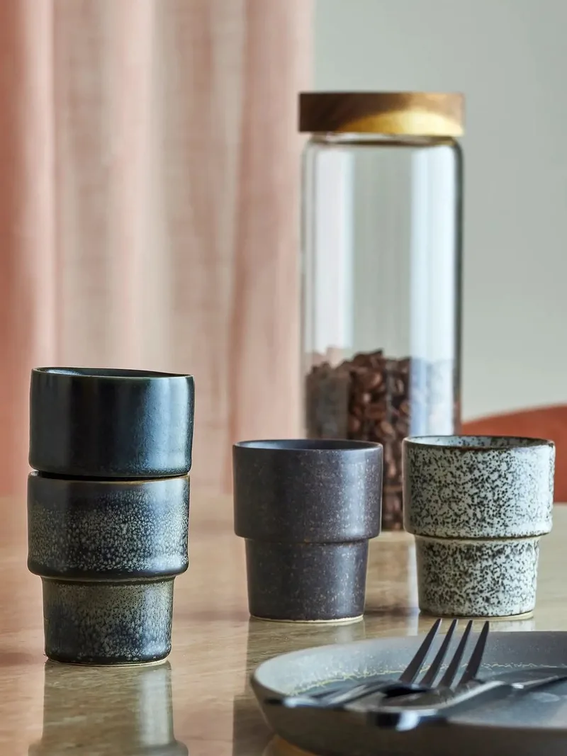 Espresso kop aardewerk bruin Ewan - set van 4 by Bloomingville in [gid://shopify/Metaobject/307221758287] – product photo
