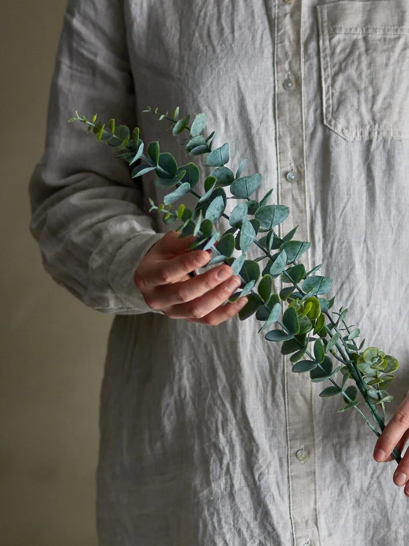 Eucalyptus Stem Green van Bloomingville in [gid://shopify/Metaobject/303100625231] – productfoto