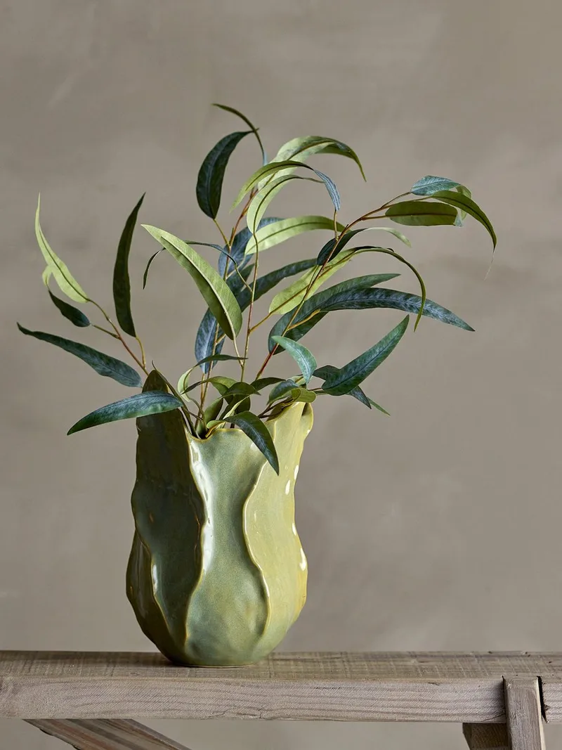 Eucalyptus Stem Green van Bloomingville in [gid://shopify/Metaobject/303100625231] – productfoto