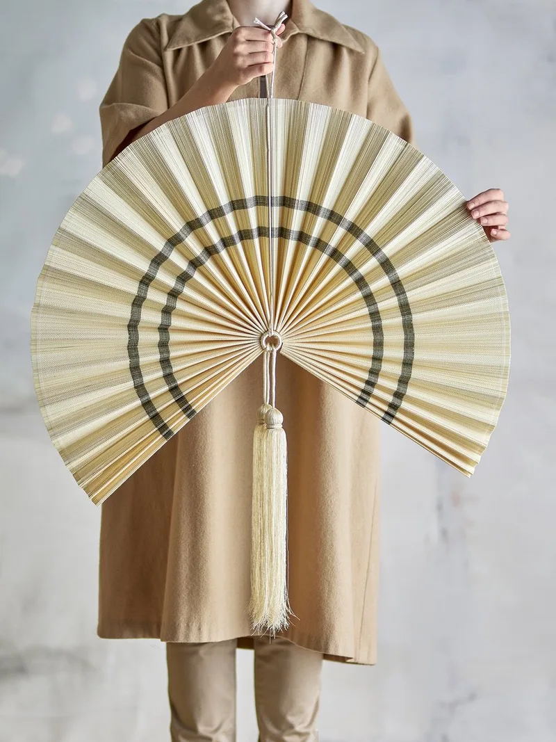 Jaime wand ornament naturel 70cm van Bloomingville in [gid://shopify/Metaobject/307221758287,gid://shopify/Metaobject/297300001103] – productfoto