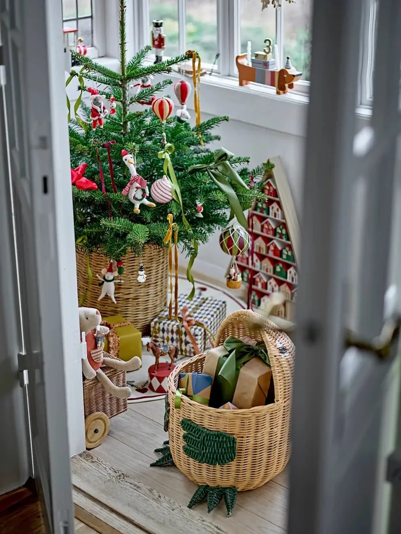 Kerstornament wol wit Arlo 22cm von Bloomingville in [gid://shopify/Metaobject/296204665167] – Produktfoto
