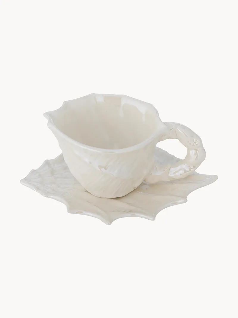 Koffiekopje Shellie met schoteltje van Bloomingville – productfoto