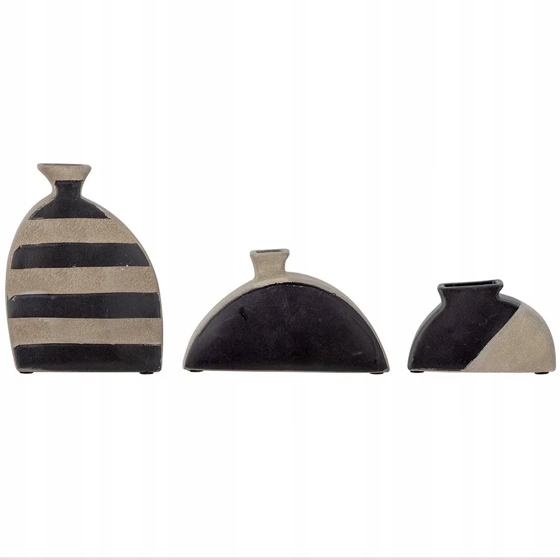 Nezha terracotta vaas - set van 3 stuks van Bloomingville in Zwart – productfoto