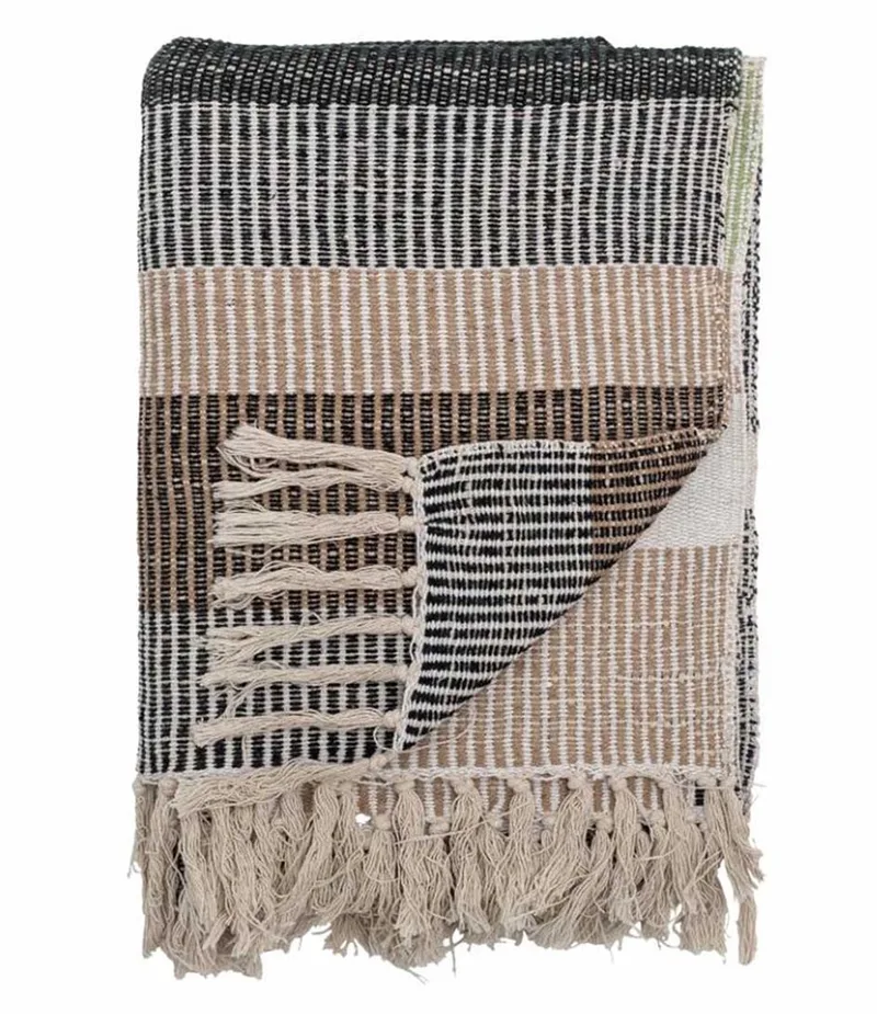 Plaid gerecycled katoen bruin Isnel 130x160cm by Bloomingville in [gid://shopify/Metaobject/307221758287,gid://shopify/Metaobject/307234865487] – product photo