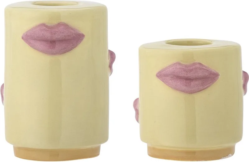 Sassy kandelaars geel - 2 stuks von Bloomingville in [gid://shopify/Metaobject/307235455311] – Produktfoto