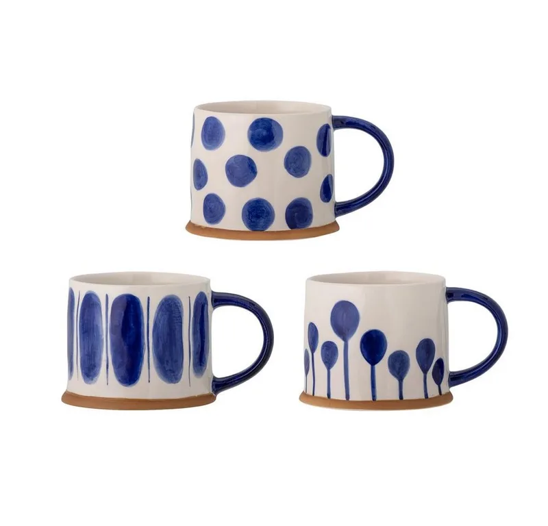 Tasse Linora Becher, Blue, Steingut, Steinzeug, Keramikbecher, Teebecher, Frühstücksbecher, handbemaltes Unikat de Bloomingville en Blau, weiß – photo du produit