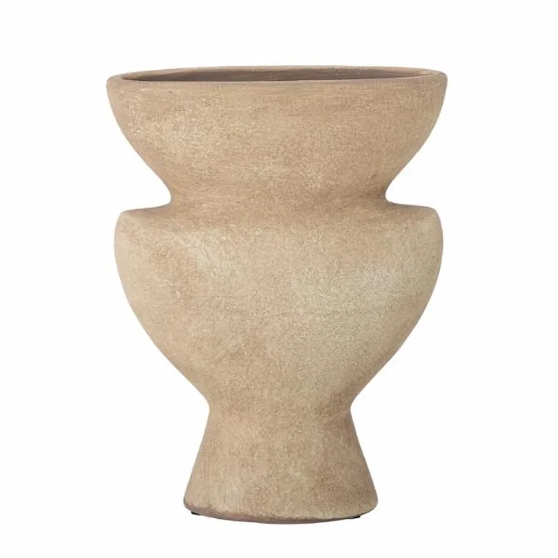 Vaas terracotta beige Cristel 19cm by Bloomingville in [gid://shopify/Metaobject/297300001103] – product photo