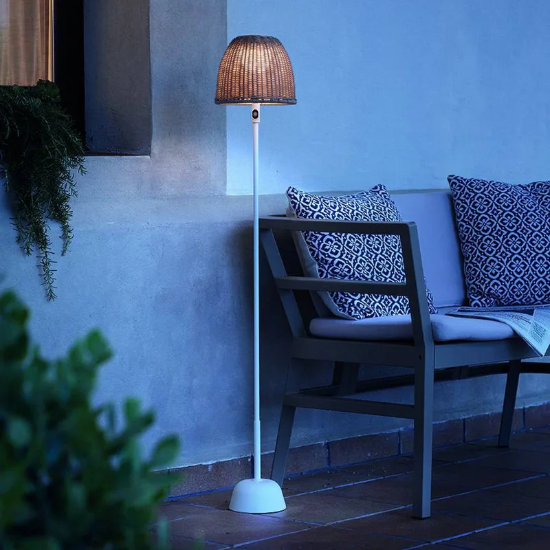 LED vloerlamp Atticus 114, natuurlijk wit/beige van Bover in Natuurlijk wit, Beige – productfoto