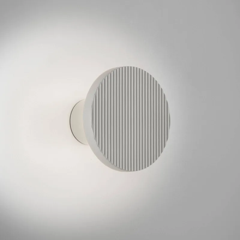 LED wandlamp Arid A/01 CCT 2.200-2.700 K IP44 von Bover in Weiß – Produktfoto