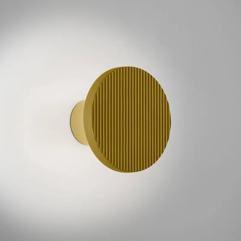 LED wandlamp Arid A/01 CCT 2.200-2.700K IP44 van Bover in Zandgeel – productfoto