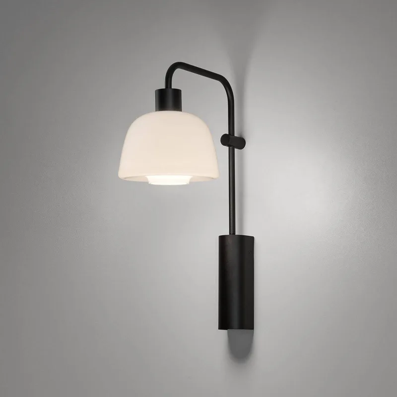 LED wandlamp Drep A/04, wit, glas, zwart, 2.700 K från Bover i Svart, Vit – produktbild