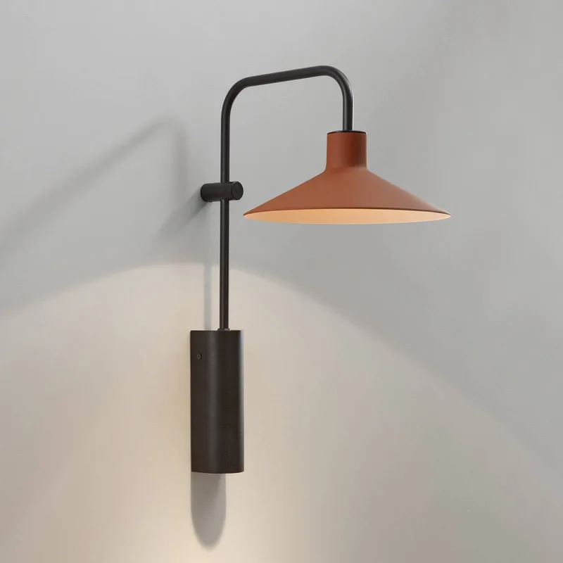 Platet A02 wandlamp E14 schakelaar by Bover in Black, Terracotta – product photo