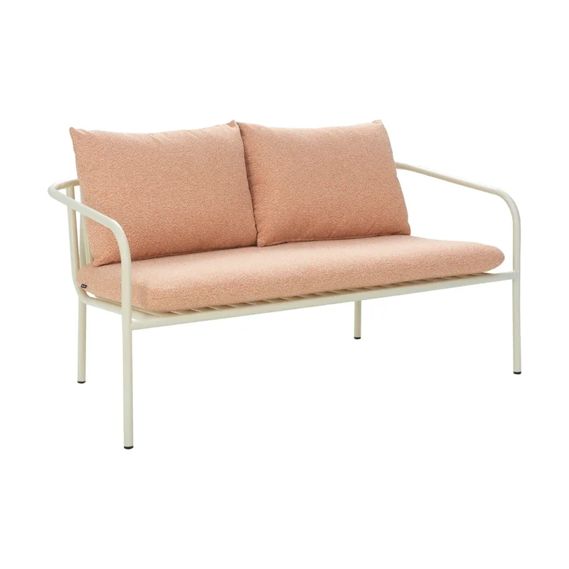 Bendt Sofa Pearl white-teddy orange de Brafab – photo du produit