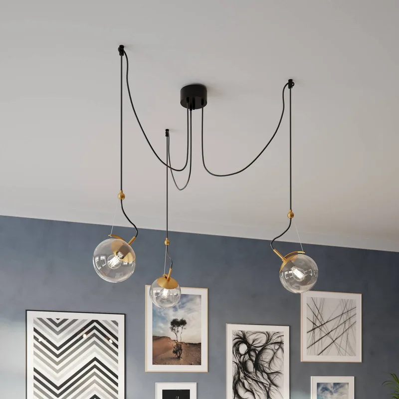 Carry hanglamp, decentraal, 3-lamps van By Rydéns in Rookgrijs-transparant, Messing, Zwart – productfoto