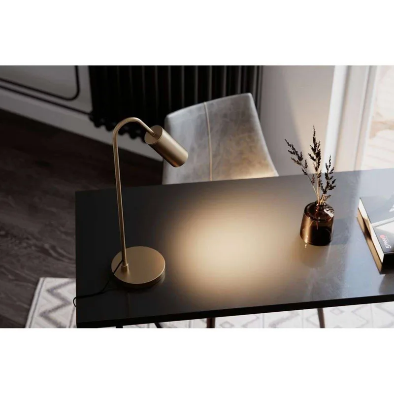 Curve-tafellamp, matgoud, metaal, GU10 by By Rydéns in Mat goud – product photo