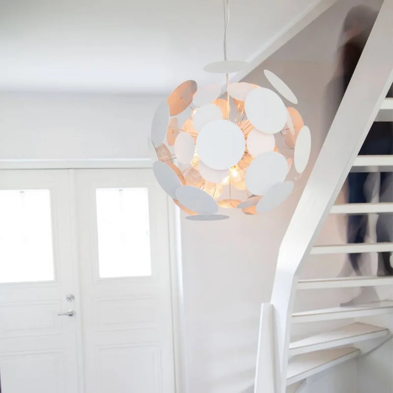 hanglamp Planet, zwart/goud, Ø 50 cm, metaal de By Rydéns en Noir – photo du produit