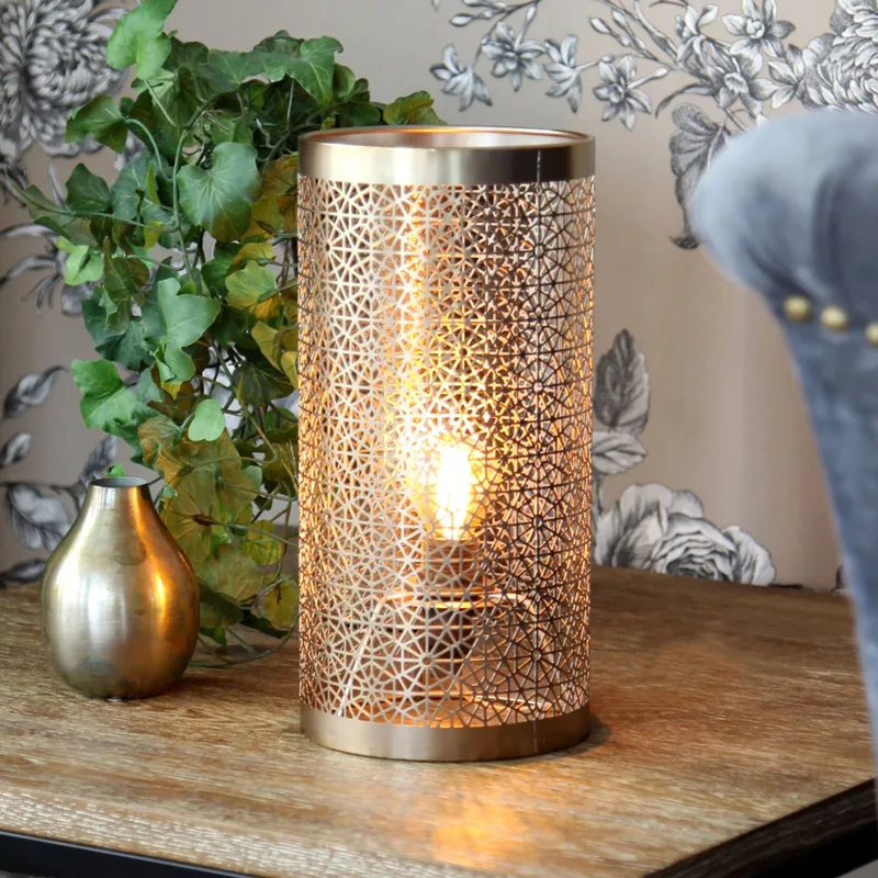 Hermine tafellamp, messing by By Rydéns in Mat messing – product photo