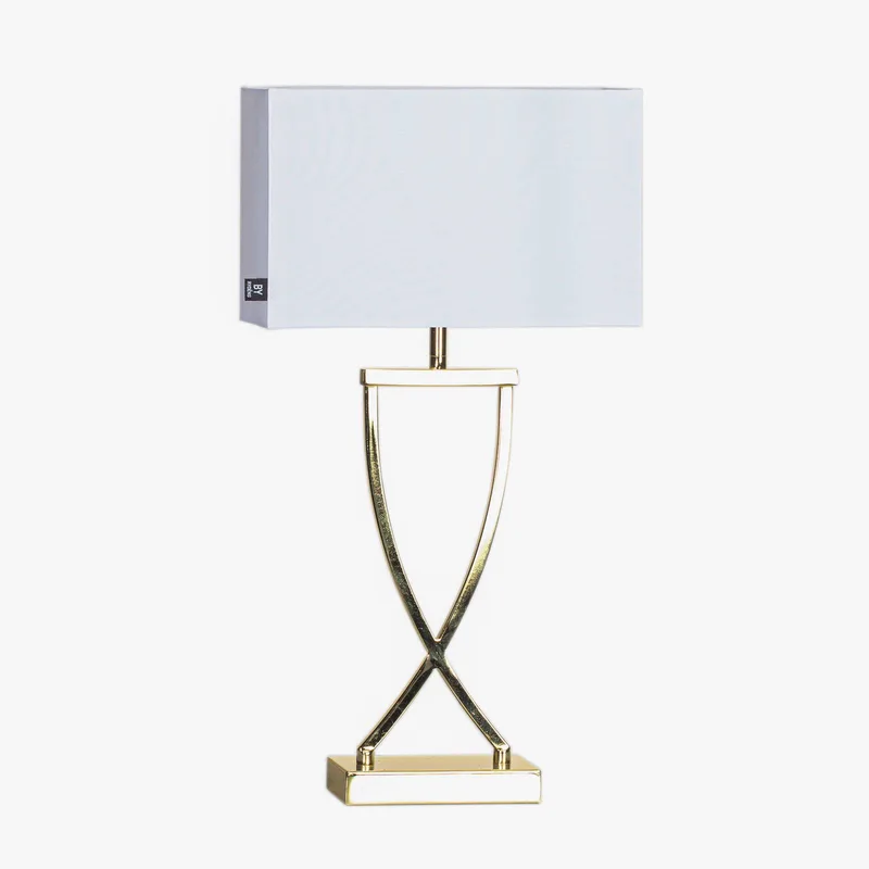 Omega bordslampa mässing/vit höjd 52cm von By Rydéns in Messing, Weiß – Produktfoto