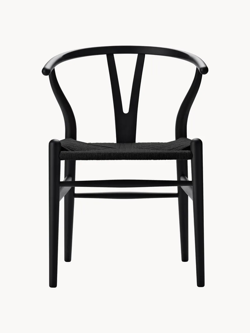 Holzstuhl CH24 Wishbone mit geflochtener Sitzfläche von Carl Hansen & Søn – Produktfoto