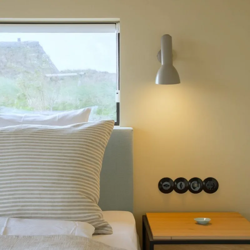 Oblique Wandlamp HW Brass/Sand de CPH Lighting – photo du produit