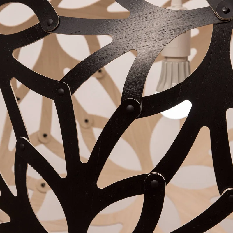 Floral Hängelampe Ø 60cm by David Trubridge in Black – product photo 2 of 3
