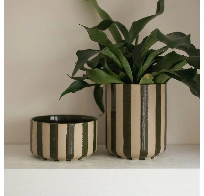 Dekoobjekt Schale Line - stripe grün by DBKD – product photo 2 of 5